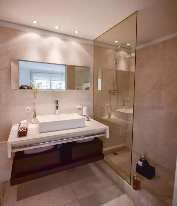 Vip Apartament En Granada Apartment